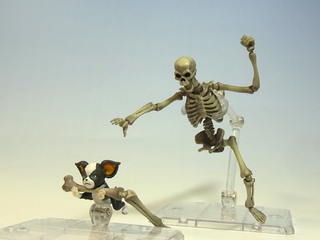 Illustration for article titled Like Creepy Woody, This Skeleton Warrior Is Nothing But Good Times